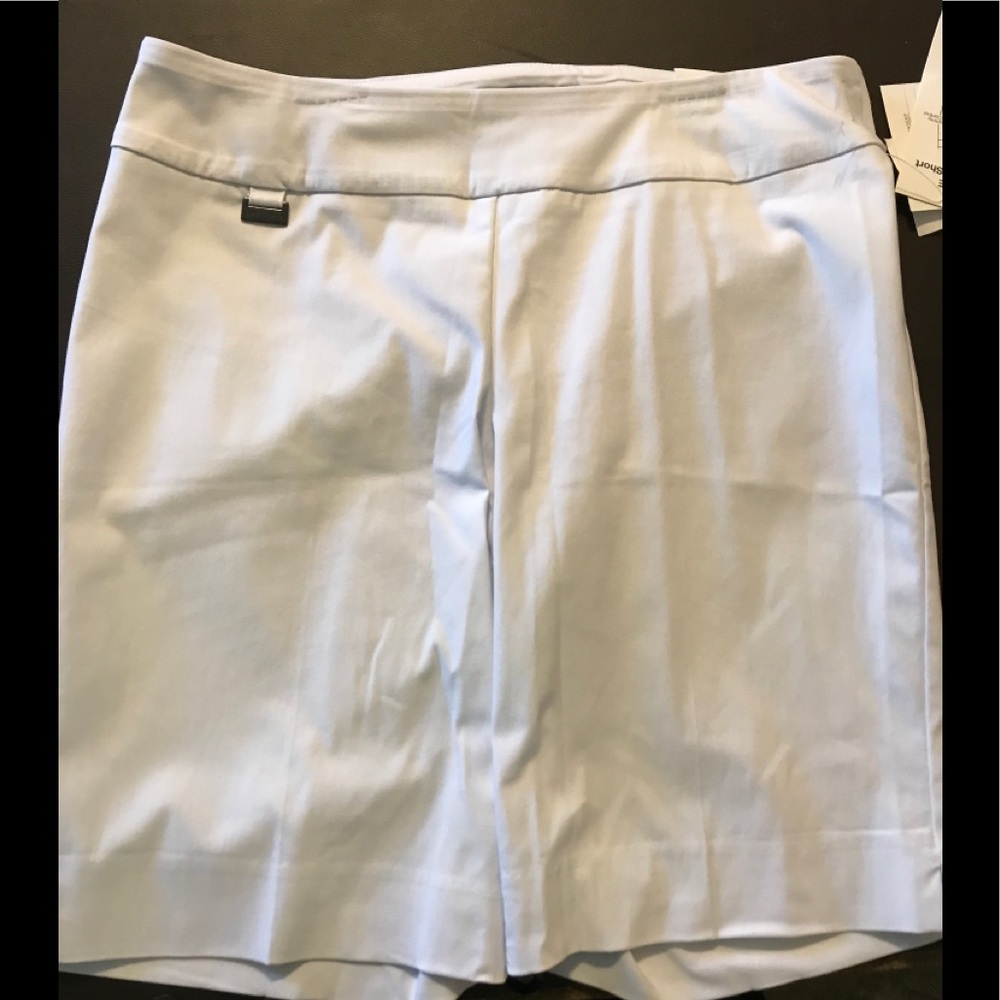 Women’s Bermuda shorts  white  size 12 stretch